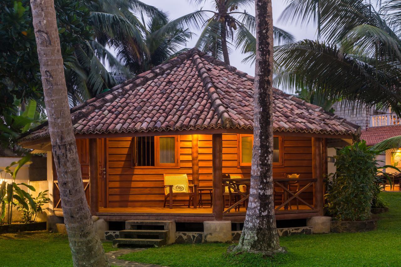Rockside Cabanas Hotel Unawatuna Extérieur photo